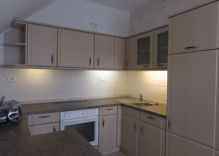 Nooaks Guest house 4*